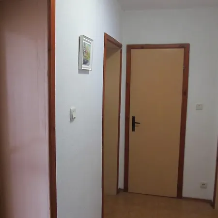 דירה Zelenika Varnaflats וארנה